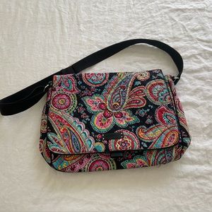 Vera Bradley Messenger Bag in Vibrant Paisley pattern